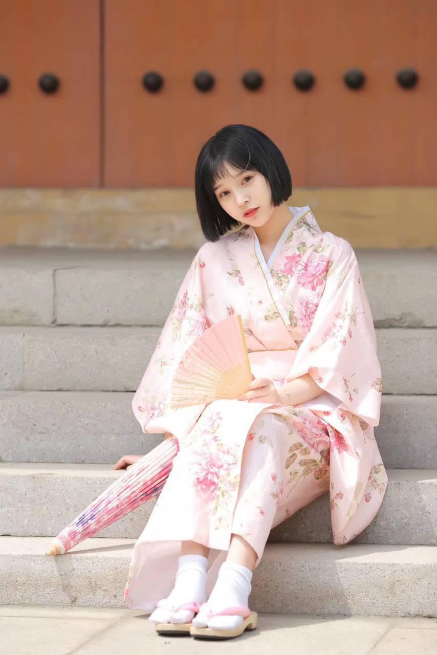 哈尔滨新下海嫩模空姐，待客如初恋